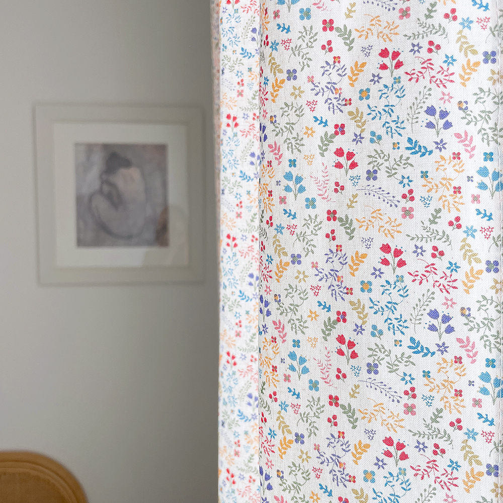 블러썸 꽃무늬 아이방 커튼