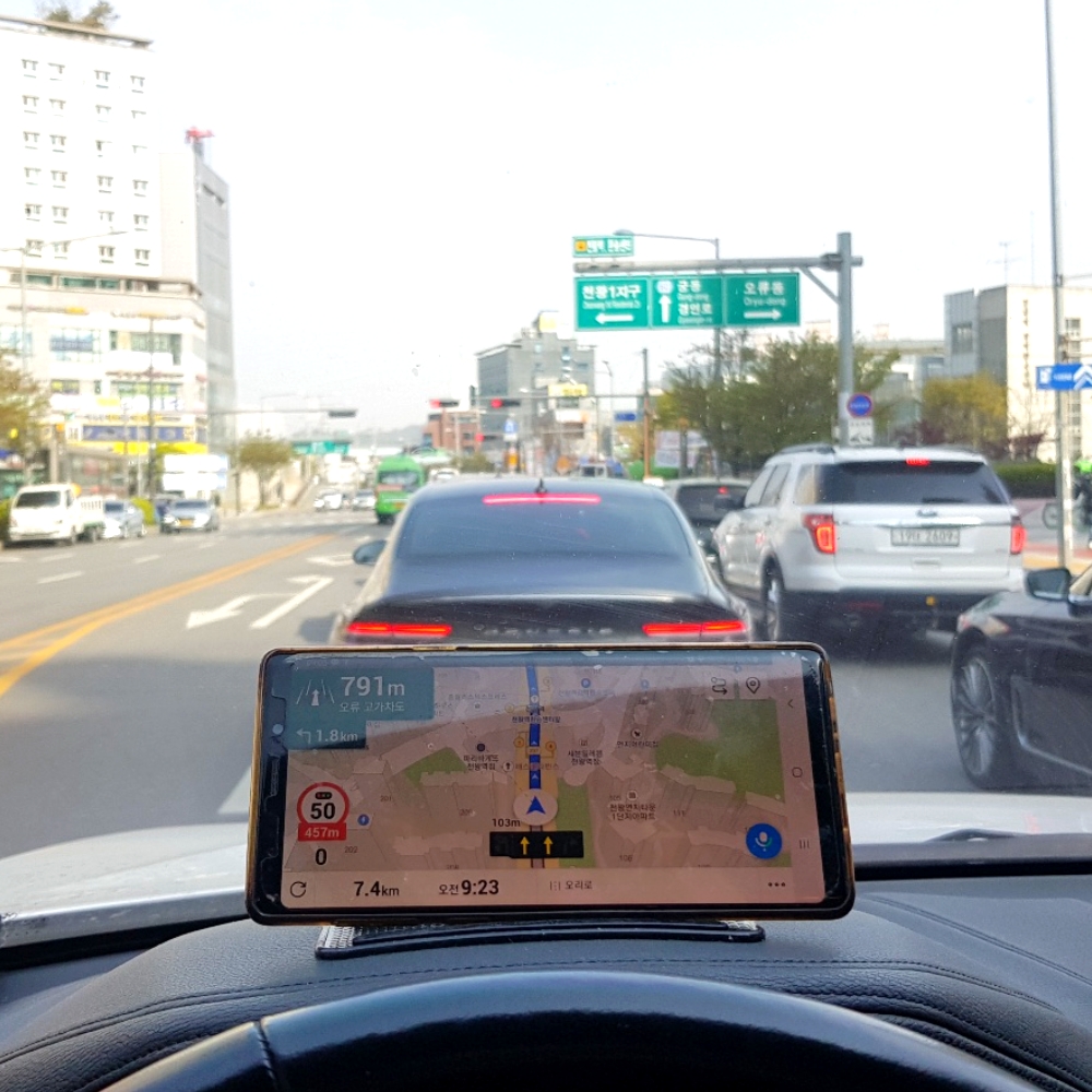 대쉬보드 논슬립 차량용 휴대폰 거치대 스마트폰 테블릿 아이패드 360도 회전