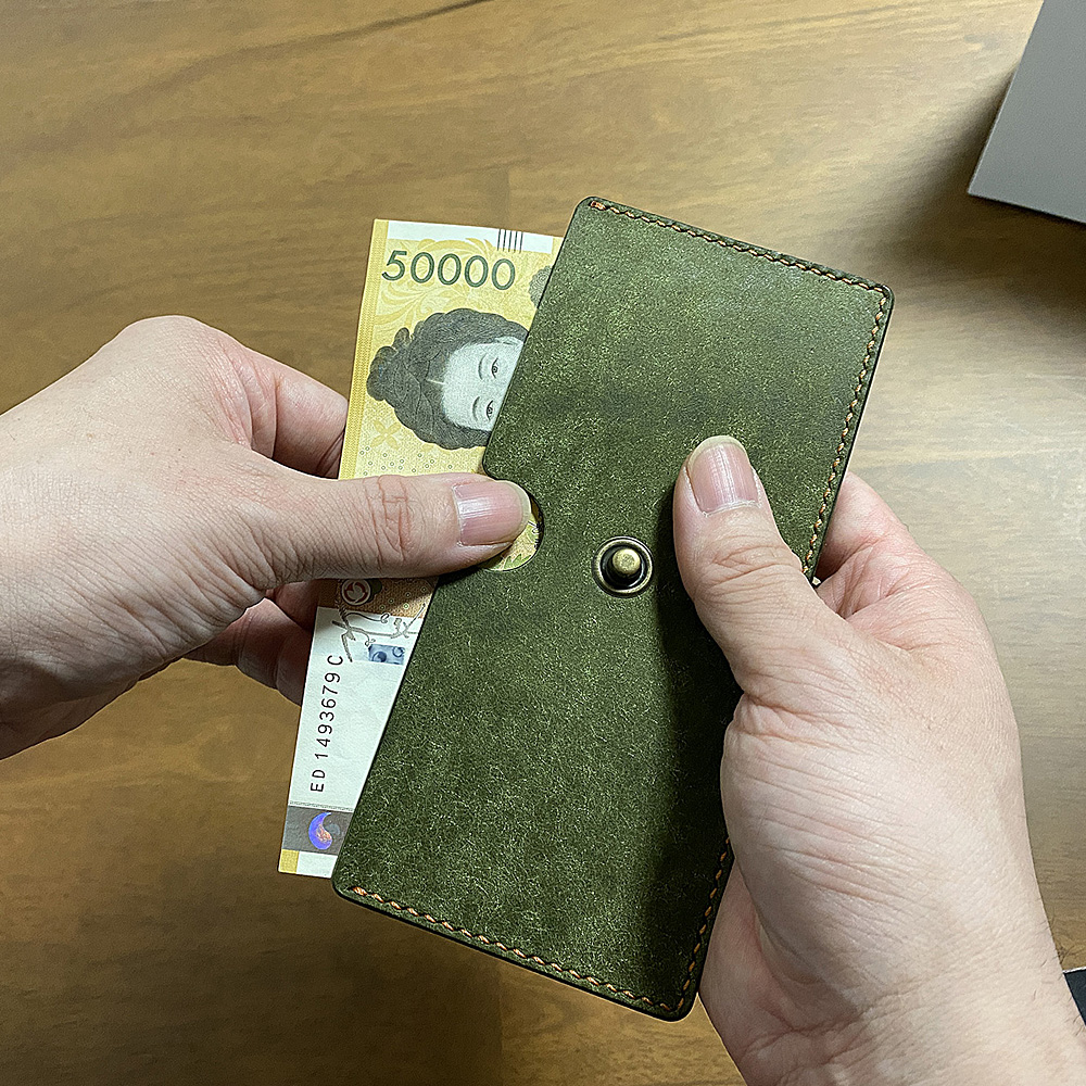 일로레더 지폐 장지갑 베지터블 수제 가죽 슬림 이니셜 각인 - 상세 이미지 3