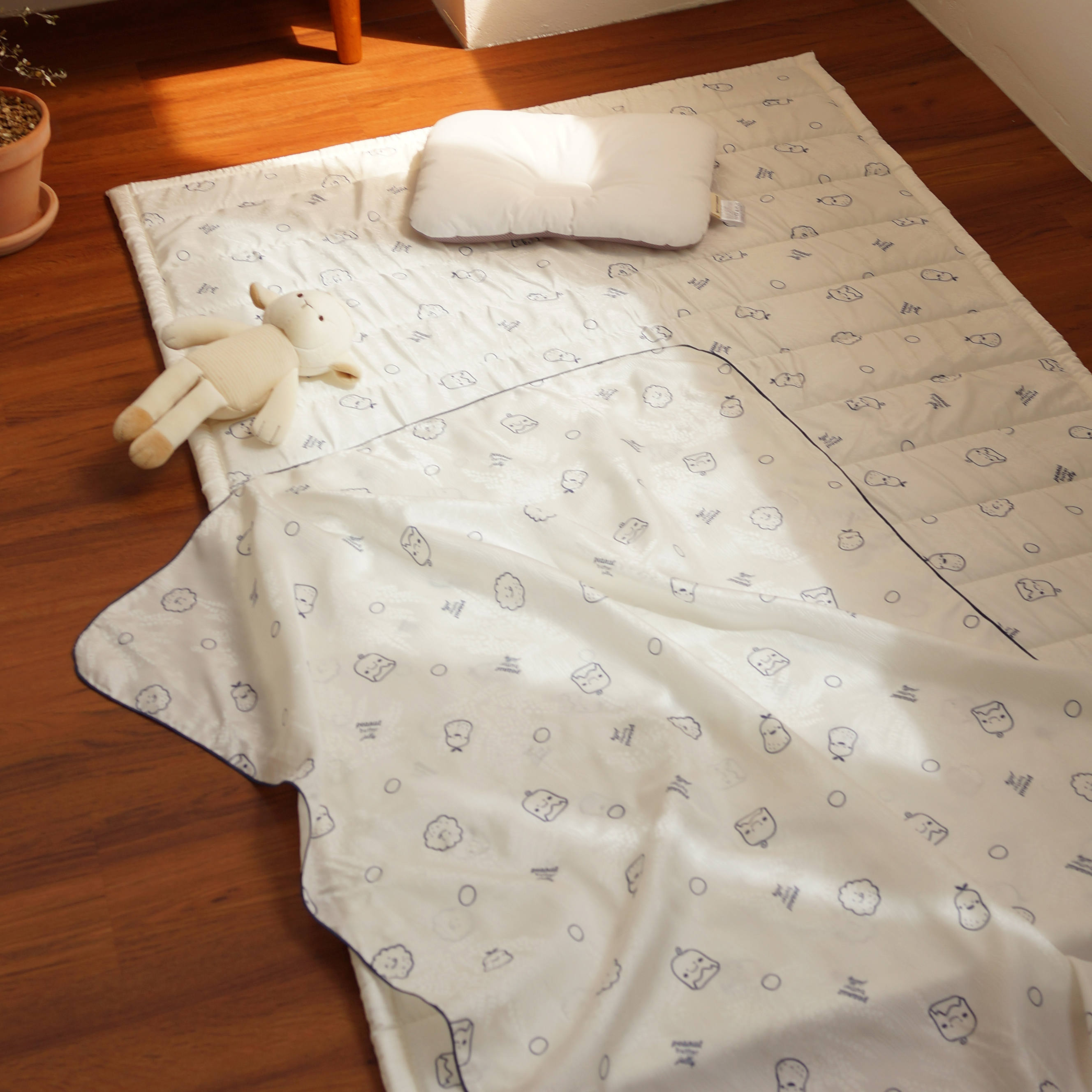 피넛버터젤리 캐릭터 3D 에어매쉬 인견 논슬립 아기 쿨매트 90x140