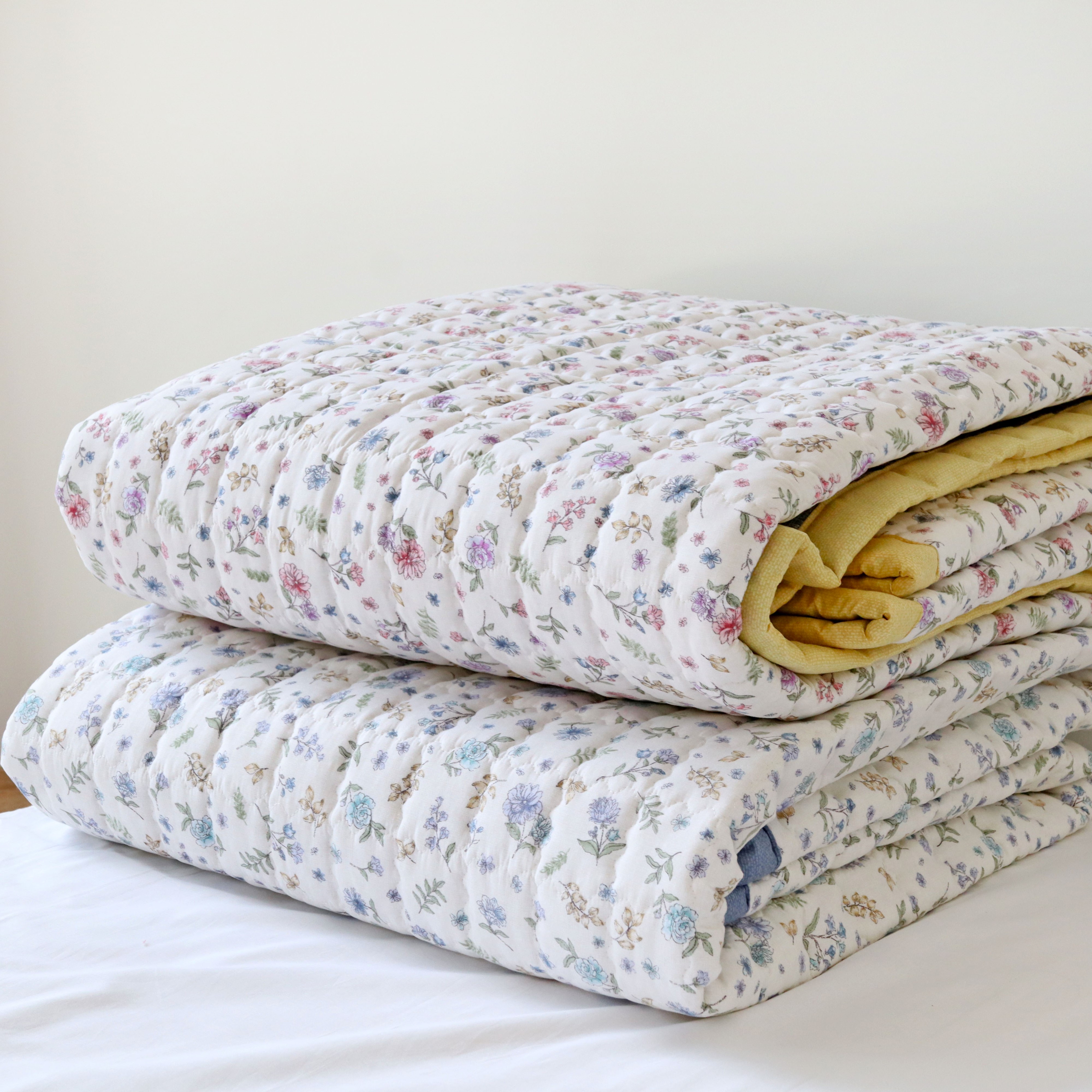 쉐어 세미 마이크로 먼지 없는 논슬립 미끄럼방지 침대 패드 Q