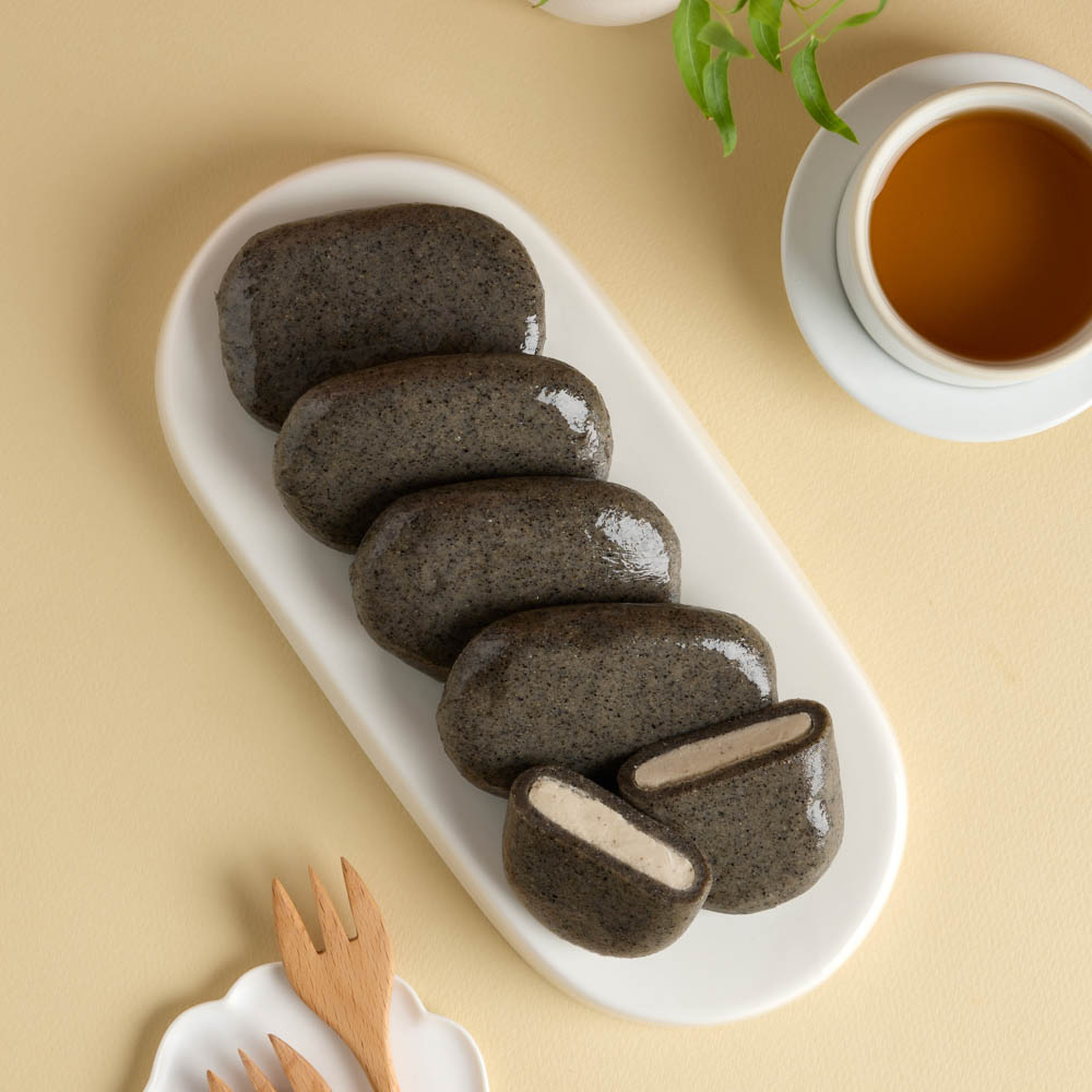싸리재 앙꼬절편 [ 흰팥앙금 흑임자떡 60g 10봉 ] 현미떡 굳지않는 아침대용 떡 개별포장 - 상품 이미지