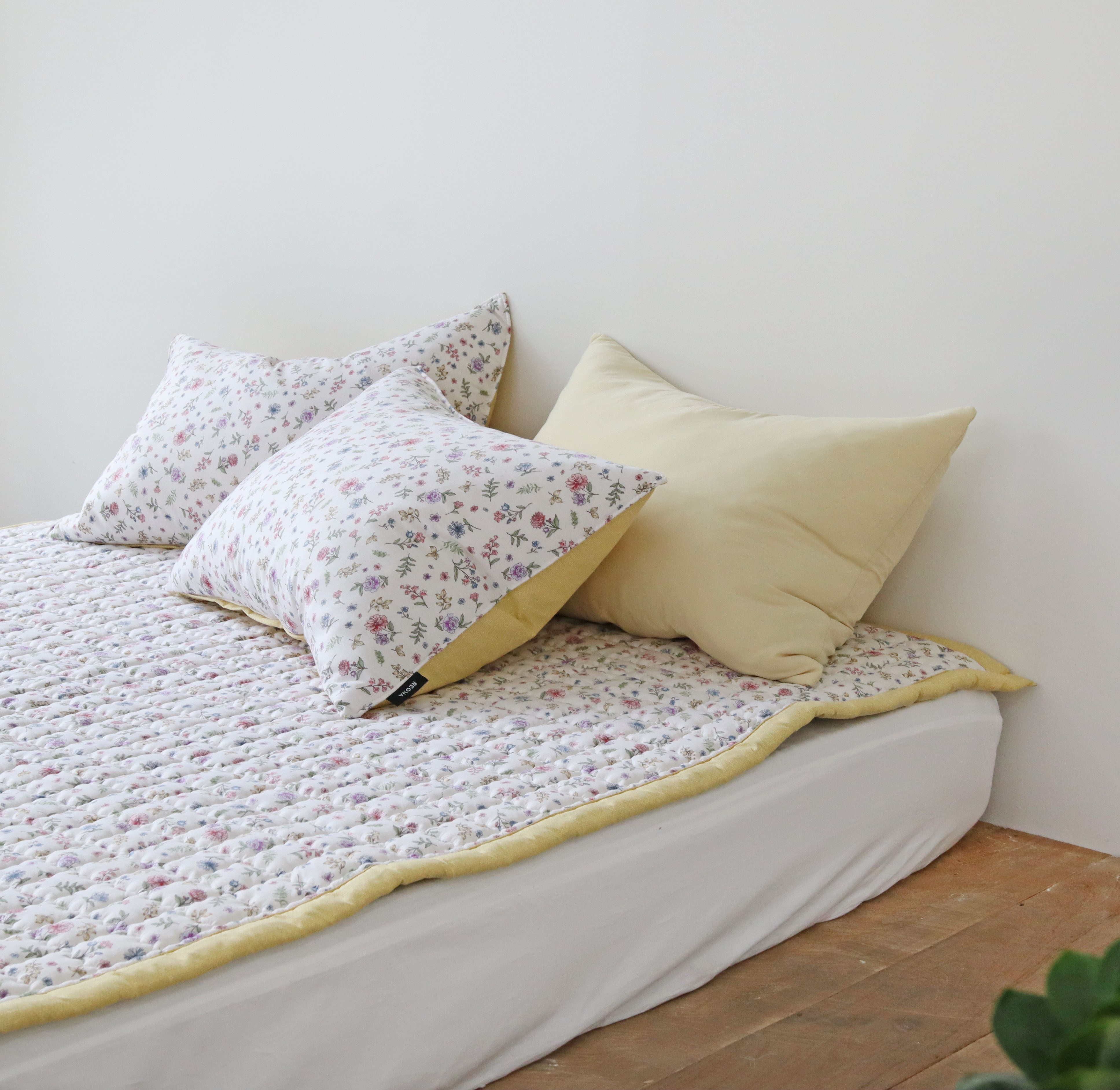 쉐어 세미 마이크로 먼지 없는 논슬립 미끄럼방지 침대 패드 Q