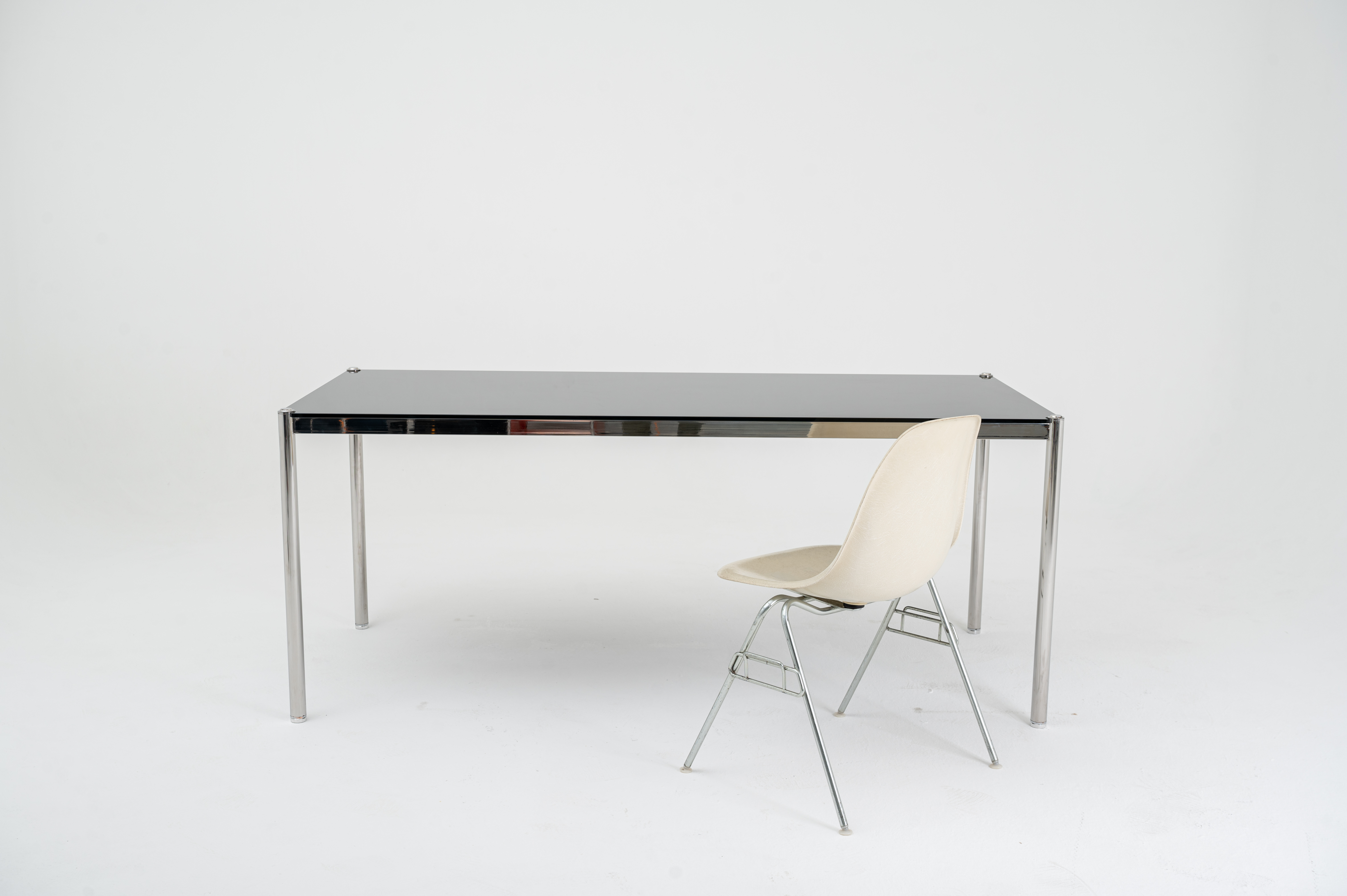 [강화유리] CH9  BLACK 블랙유리 6인 8인 유리테이블 크롬다리 스테인리스다리 유에스엠 할러  USM Haller Table