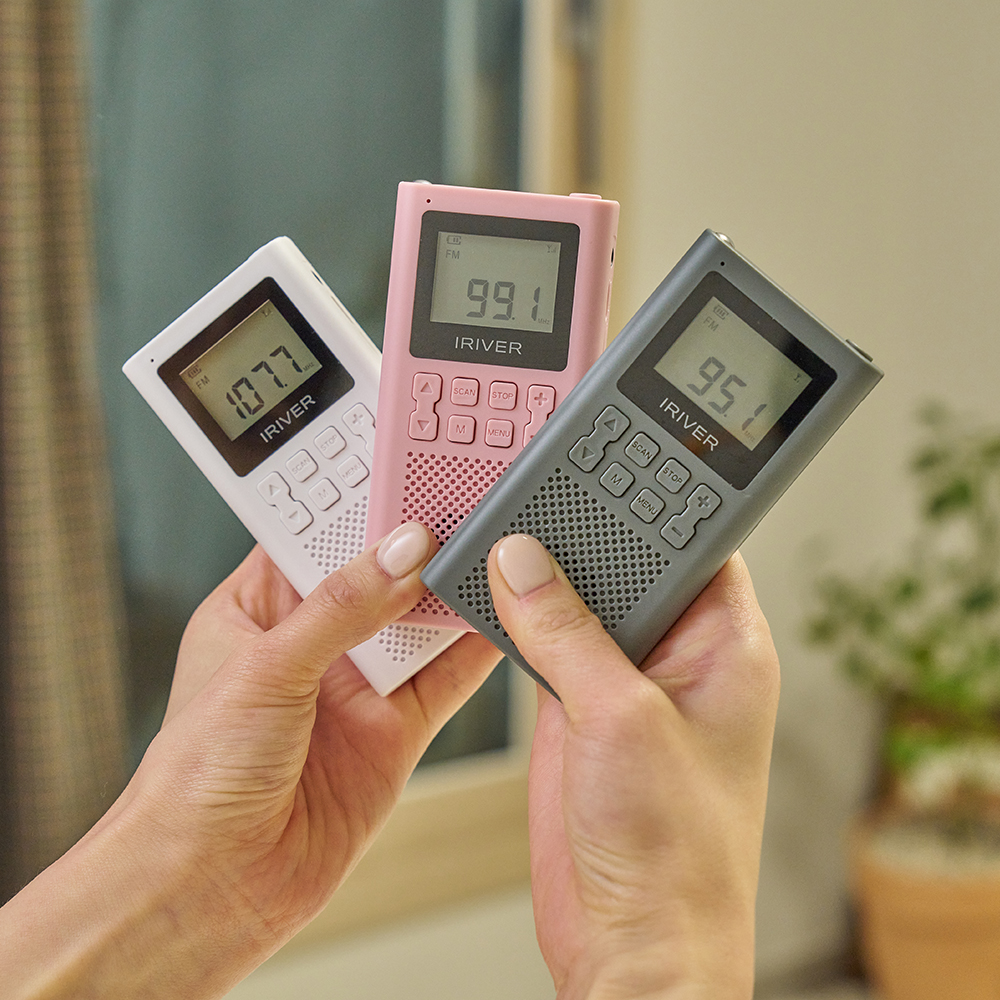 아이리버 효도라디오 블루투스 MP3 휴대용 트로트 소형 디지털 미니 IRS-C505 + 최강 트로트 열전 100곡 정품인증 SD카드 - 상세 이미지 4
