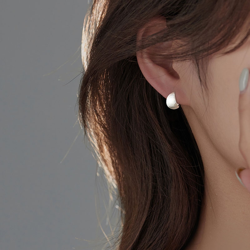 스터드 미니 러프 볼 귀걸이 [실버] N389 - 상품 이미지