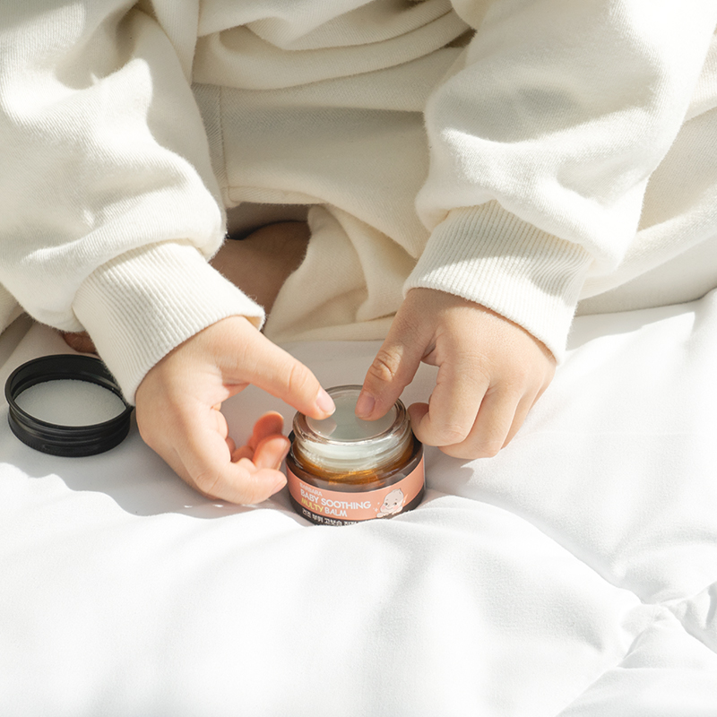 바르바라 아기 침독 크림 스와치