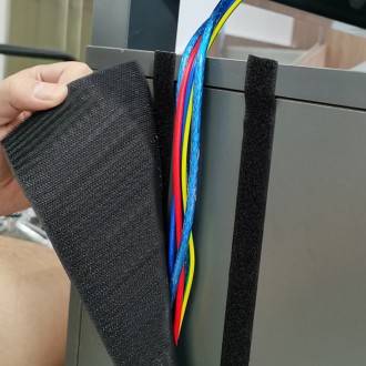 케이블 타이 전선 정리 홀더 컴퓨터 선정리 전기선 밸크로 고정 클립 보호 커버 이미지 7
