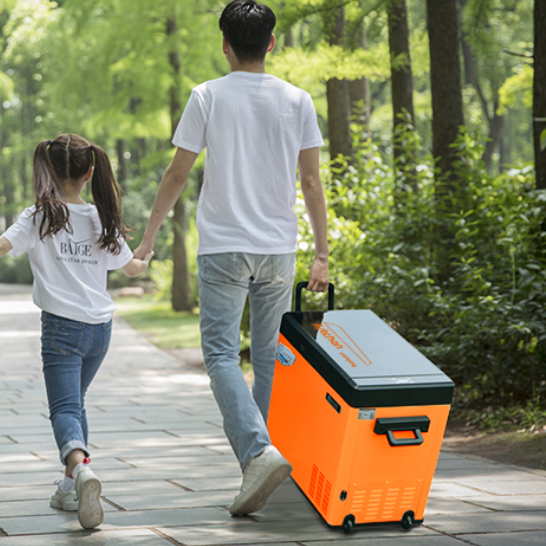 DC냉동고 캠핑카용냉장고 휴대용 차량용 바퀴 차박 40L