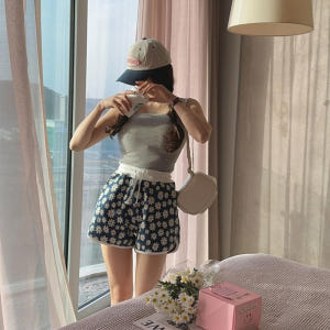 여름 여성 3부반바지 숏팬츠 데이지 플라워 랍빠 자카드 핫 팬츠 휴양지 착용 후기 | 사이즈/핏 총정리 - 상품 이미지 3