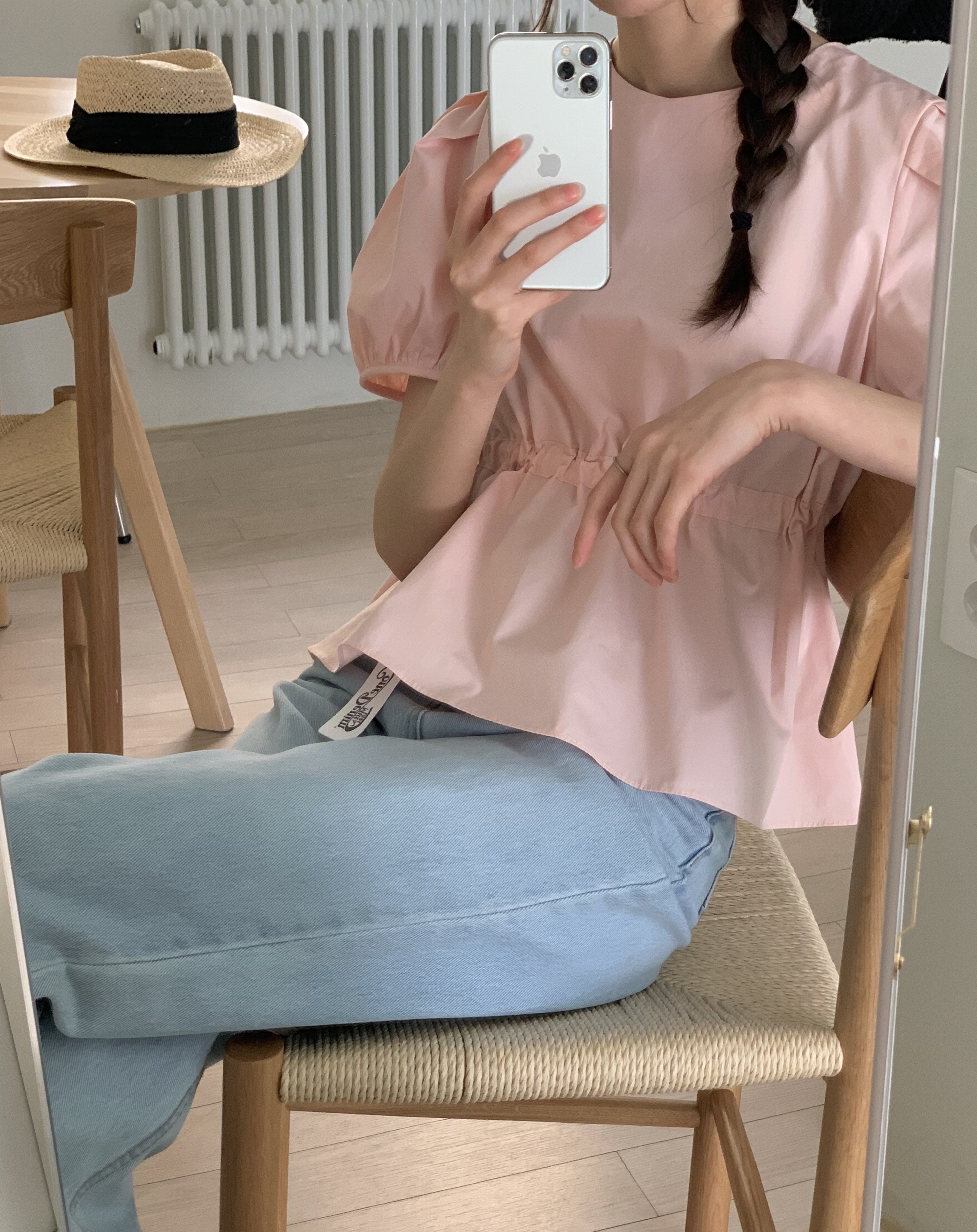 달리 라운드넥 퍼프 소매 허리 리본 스트링 밴딩 조임 반팔 셔링 블라우스 이미지