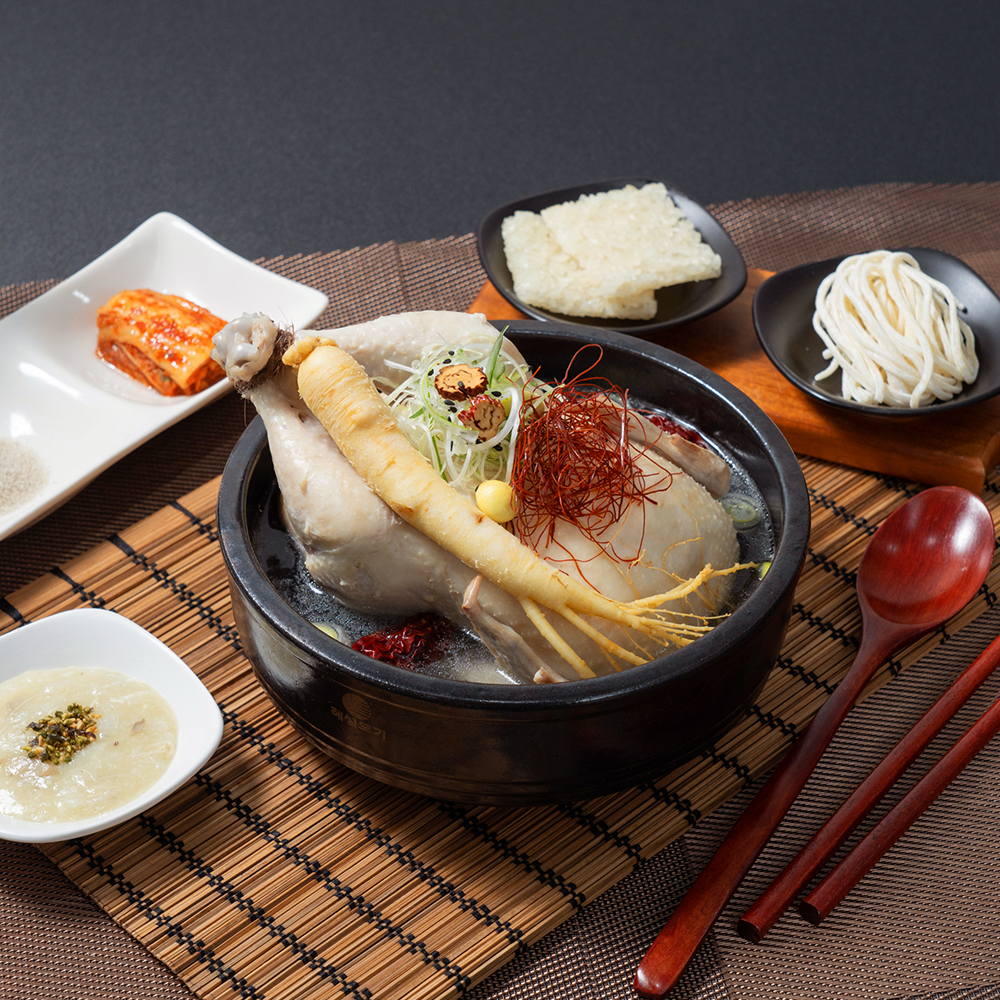참프레 여름보양식 바른삼계탕 900g - 상세 이미지 2