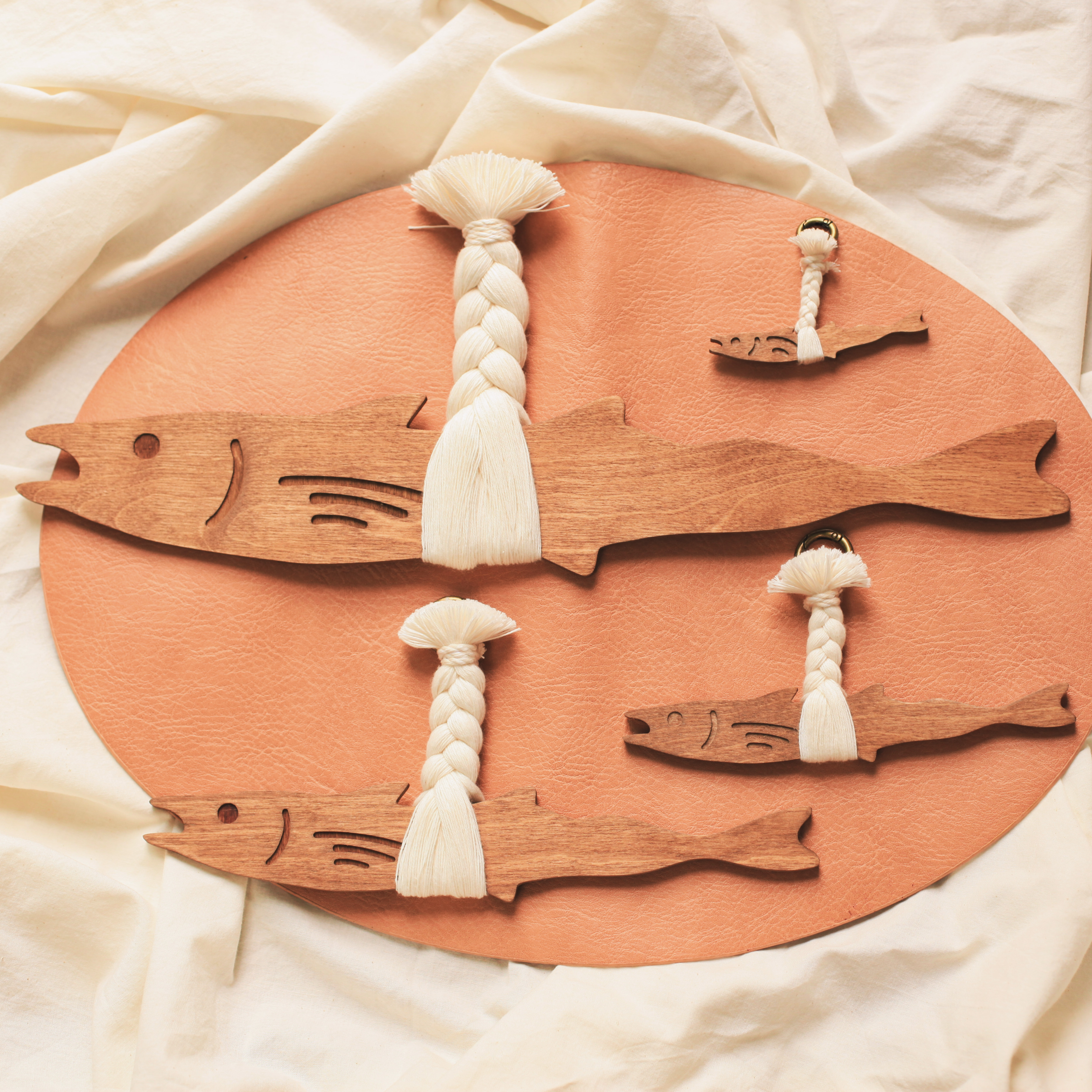 액막이 명태 북어 모형 오브제 새차고사 개업 이사 선물 현관종