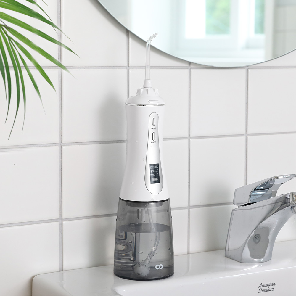 오아 클린이워터D 휴대용 무선 구강세정기 치아 물치실 칫솔 치간 세척기 워터칫솔 물양치