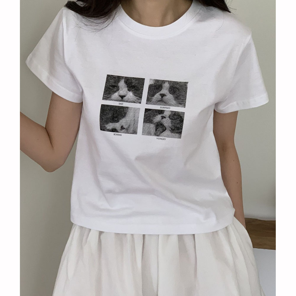 (무료배송) 오버무드 여성 여름신상 인생네컷 고양이 프린팅 라운드넥 세미크롭 미니 반팔티 2color - 메인 이미지