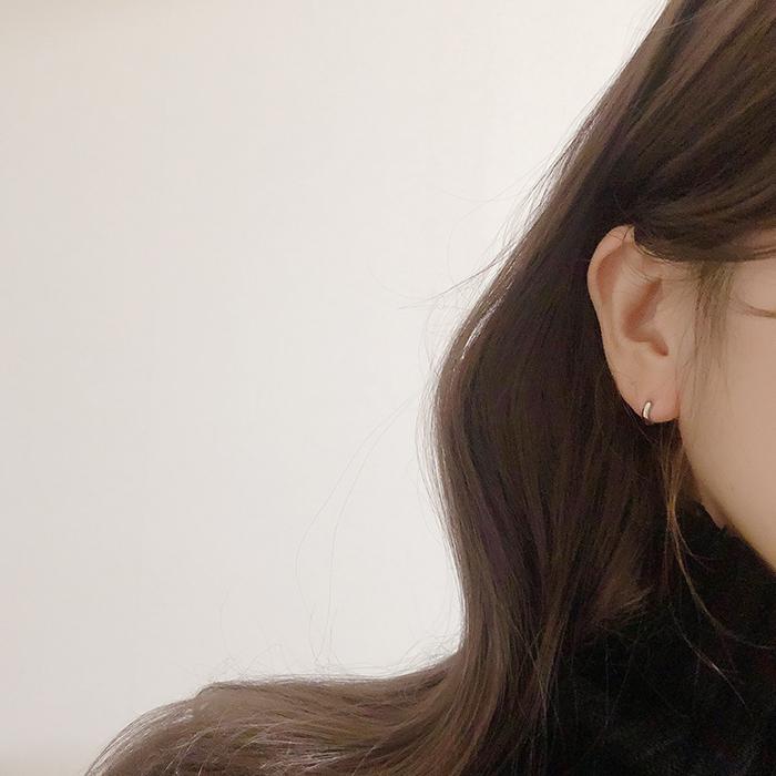 심플 미니 민자 원터치 링 귀걸이 2컬러 티타늄 - 상세 이미지 5