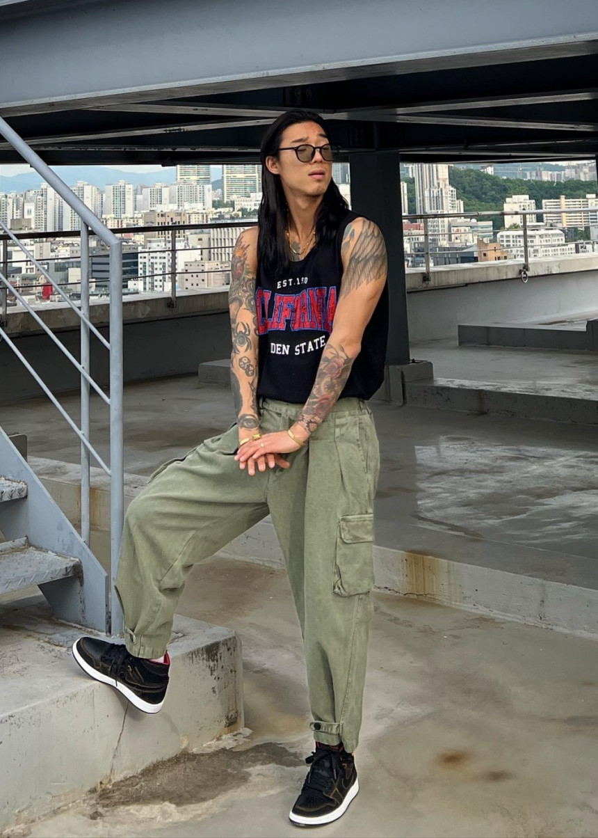 %EB%B8%94%EB%9E%99_%EC%9D%BC%EC%83%81%EC%BB%B7KakaoTalk_Photo_2023-05-09-13-56-55_014