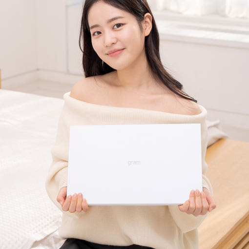 LG그램 16 이미지