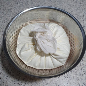서울우유 더진한 플레인요거트 순수무가당1800ml 2입팩 토핑 수제그릭요... 맛있게 먹은 솔직 후기 - 상품 이미지 3