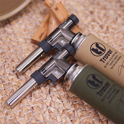 트루버 신형 자동 메탈 토치 캠핑 요리용 가정용 휴대용 캠핑용 불맛 부탄가스 액화방지