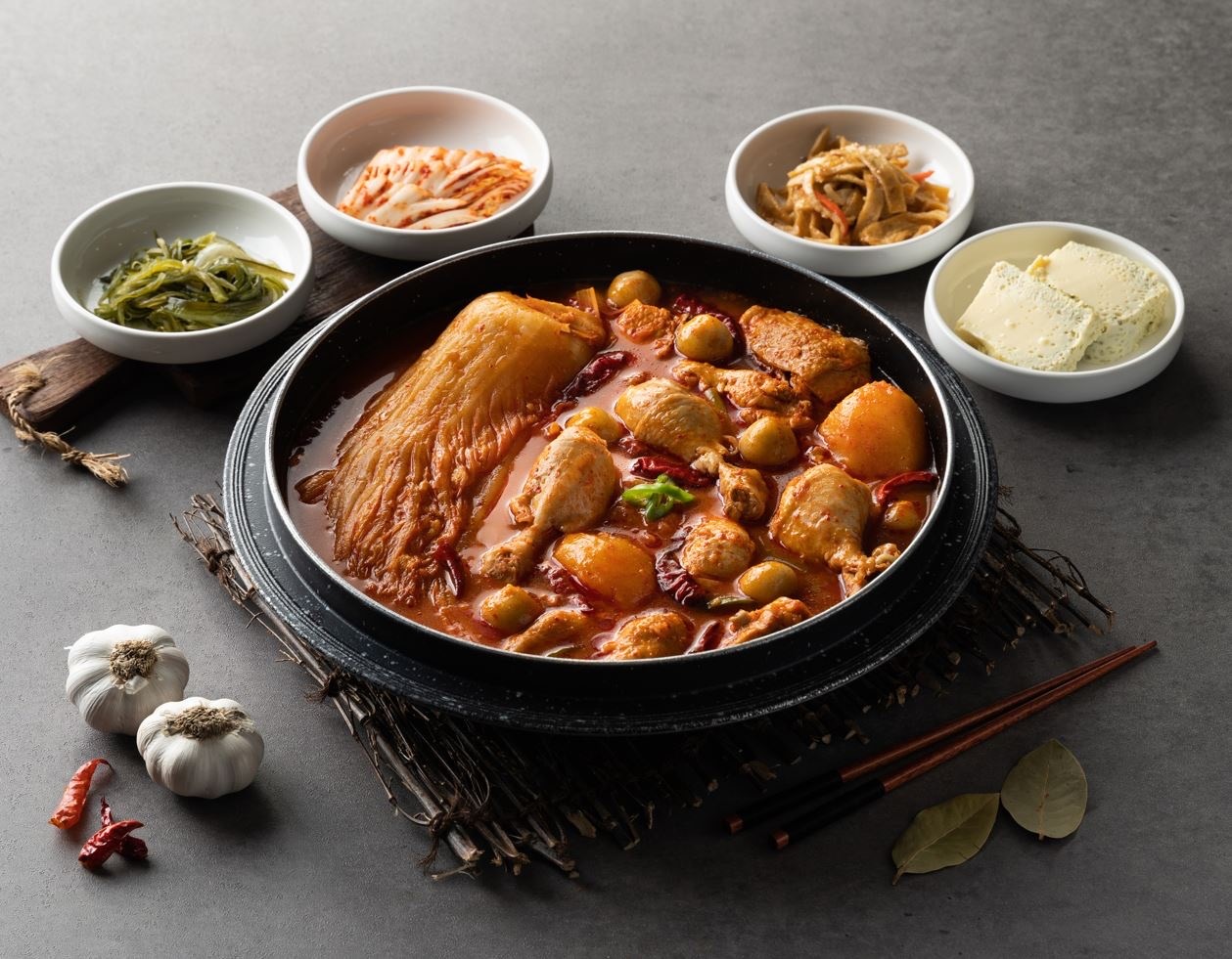 [민병선식당] 국내산 묵은지 닭볶음탕 닭도리탕  캠핑음식 밀키트 순살도 국내산 - 상세 이미지 4