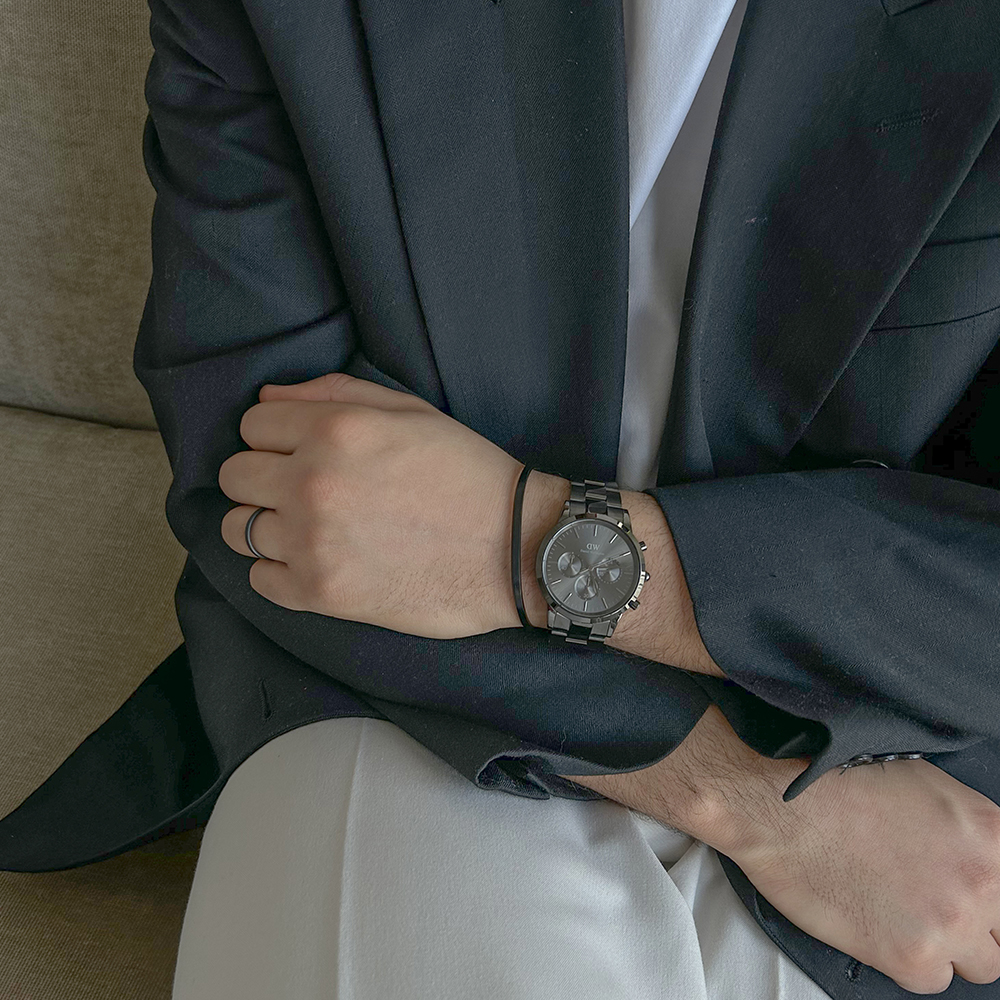 다니엘 웰링턴 ICONIC CHRONOGRAPH LINK GRAPHITE 그레이 남자시계 - 상세 이미지 2