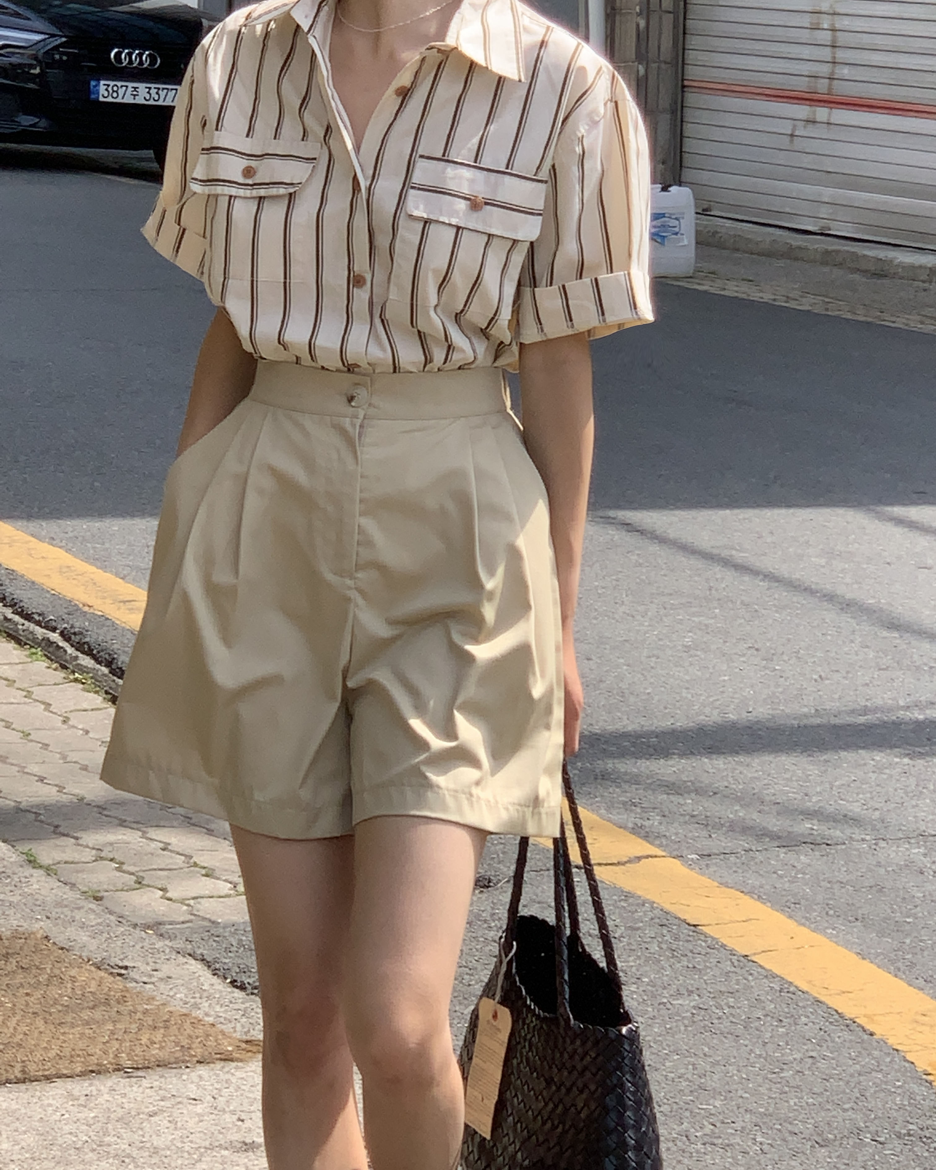 덤보 체스트 우드 버튼 하프 롤업 스트라이프 단가라 루즈핏 포켓 여름 코튼 남방 셔츠 - 상세 이미지 4
