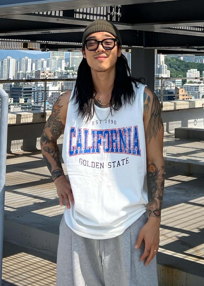 %ED%99%94%EC%9D%B4%ED%8A%B8_%EC%9D%BC%EC%83%81%EC%BB%B7KakaoTalk_Photo_2023-05-17-15-01-17_021