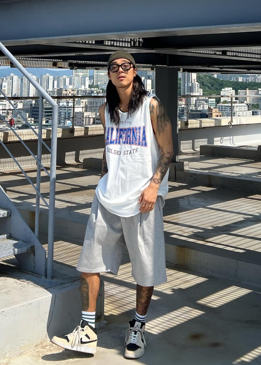 %ED%99%94%EC%9D%B4%ED%8A%B8_%EC%9D%BC%EC%83%81%EC%BB%B7KakaoTalk_Photo_2023-05-17-15-01-18_023