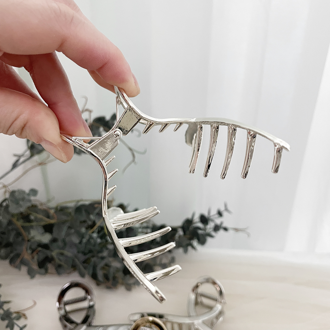 레이스룸 올림 긴 머리 헤어 집게핀 꼬임 메탈 대 왕 숱많은 빅사이즈 3세대 국산