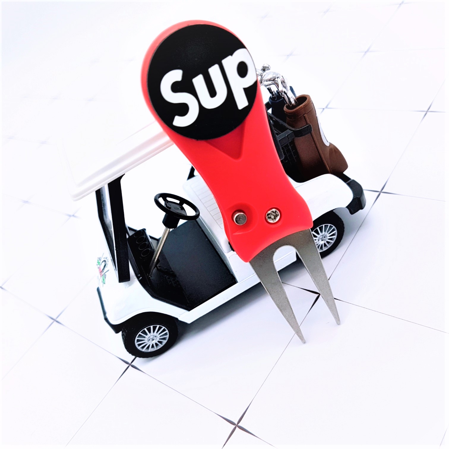 SUP 볼마커 겸용 골프 그린보수기 접이식 디봇툴 골프악세사리 그린포크 캐디용품 블랙 - 메인 이미지