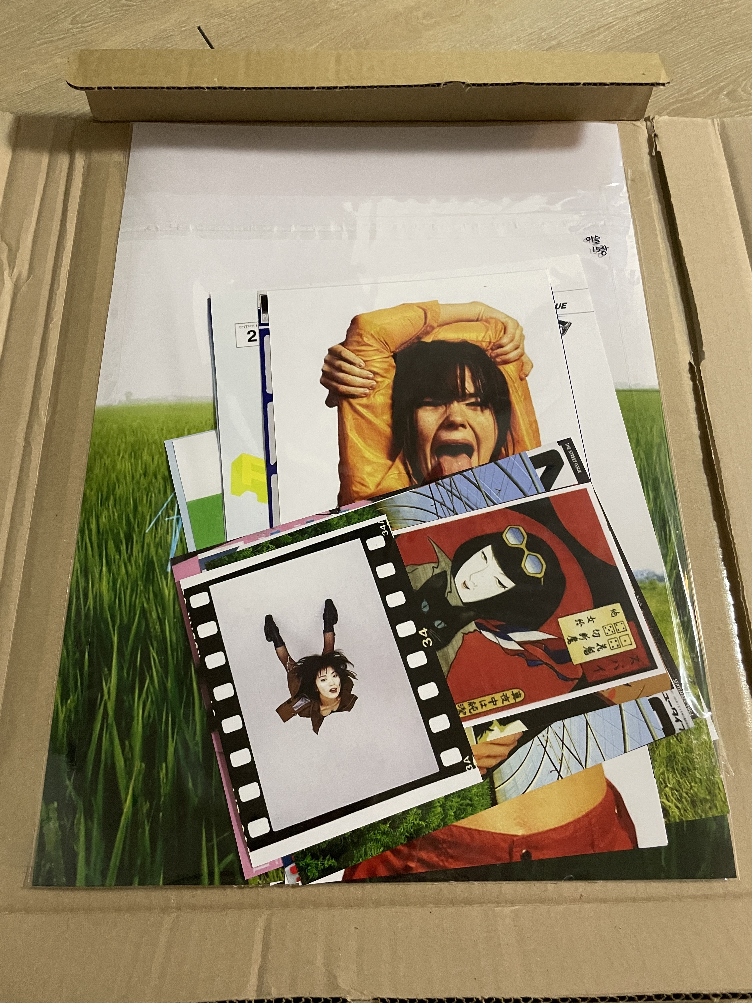 포스터 인쇄 제작 소량 반광택 인화지 235g A2 주문제작