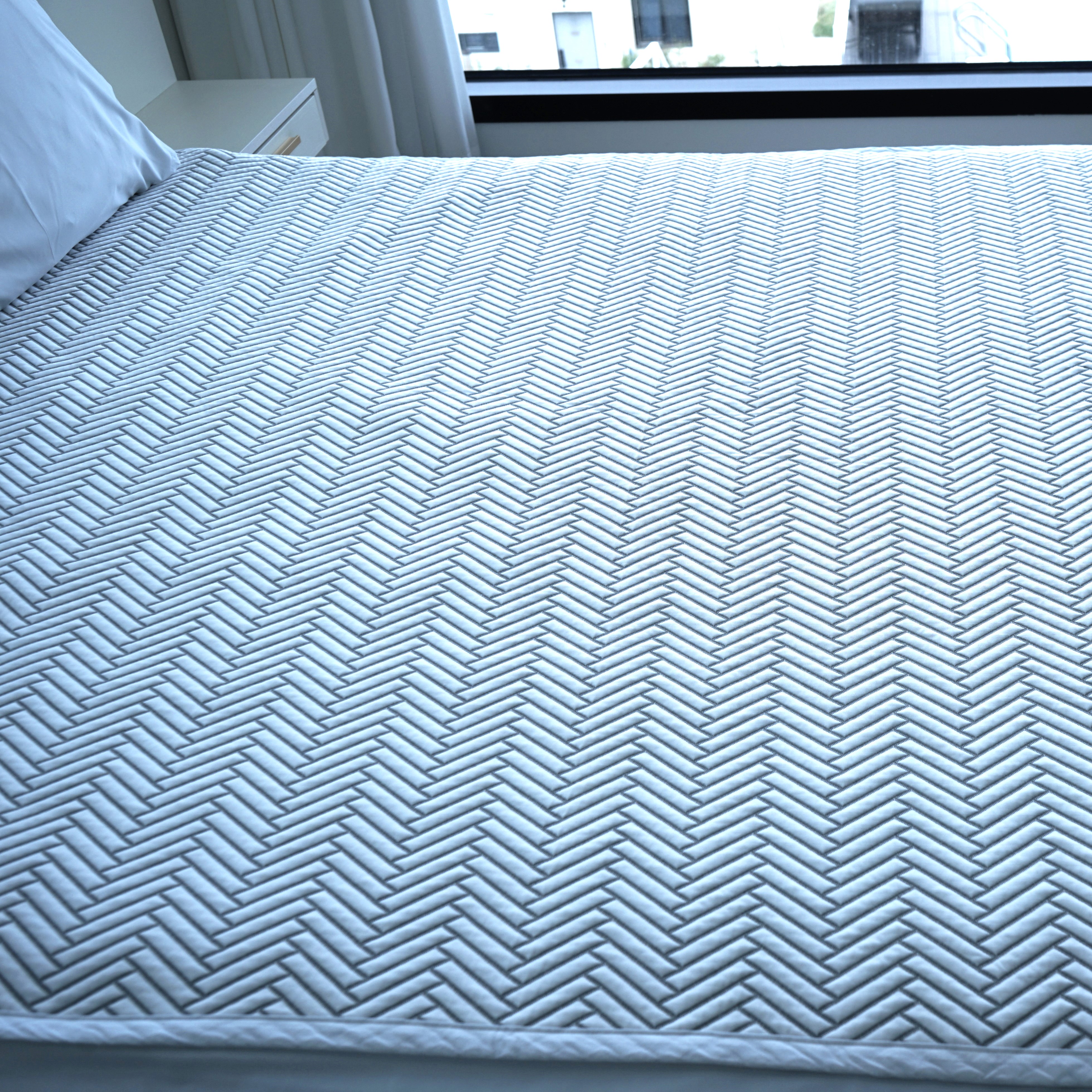 인견보다 시원한 듀라론 냉감패드 ss 공장직영 국산 쿨매트 고정밴드 맞춤제작 여름침대패드