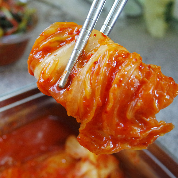 100% 국산 전라도 묵은지 김치 저온숙성 찌개용 묵은 신김치 주문 2kg 이미지 4