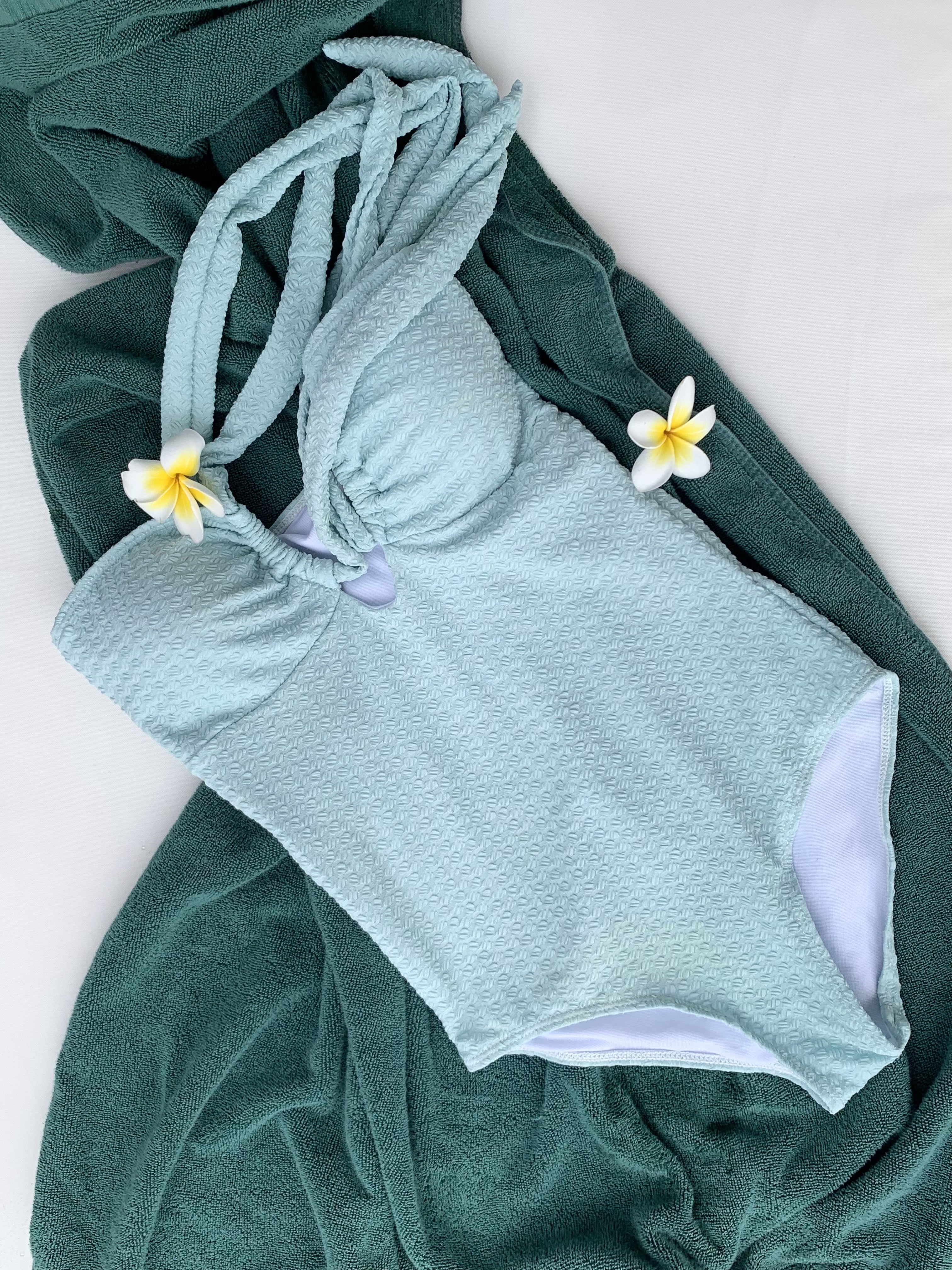 1600장돌파[무배/당일] 🍸(S,M,L) 민트 바스트 트임 홀터넥 고급스러운 수입 여성 모노키니 니트비키니 상세 이미지 40
