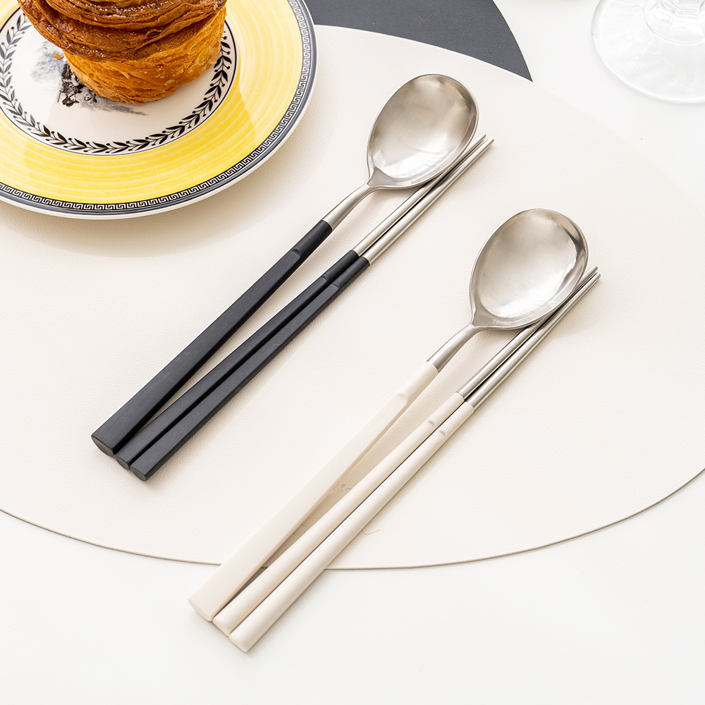 홈앤미 메종드벨(2 color) 커트러리 2인 한식 수저 세트 숟가락+젓가락