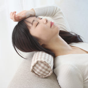 즐잠 경추베개 일자목 거북목배게 디스크 경추목베개 낮은 메밀베개 원형 선... 솔직 후기 | 실제 배치 사진 포함 - 상품 이미지 4