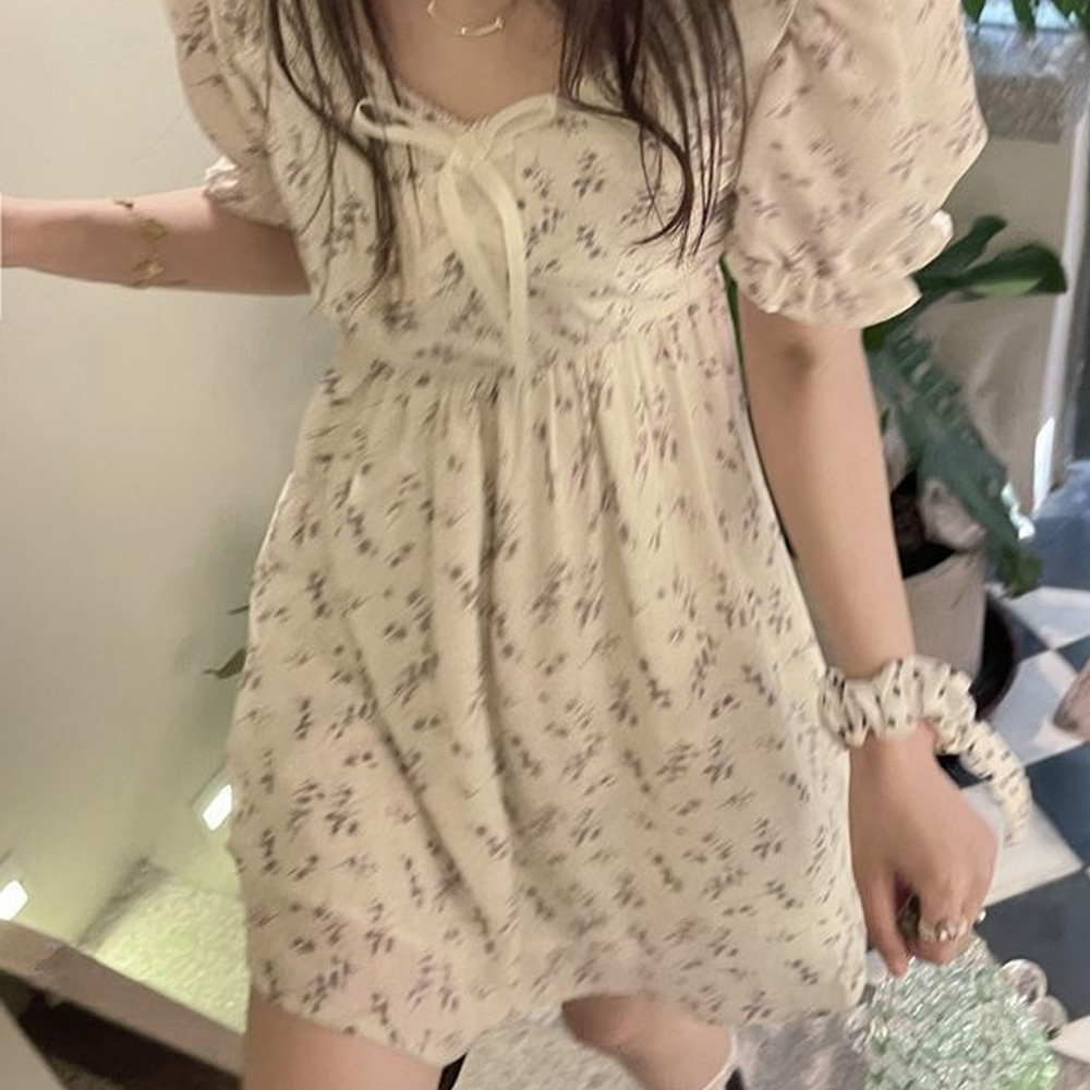 플라워 롱 숏 하객 흰색 원피스 플리츠 프릴 20대 하객룩 샤원피스 - 상세 이미지 3