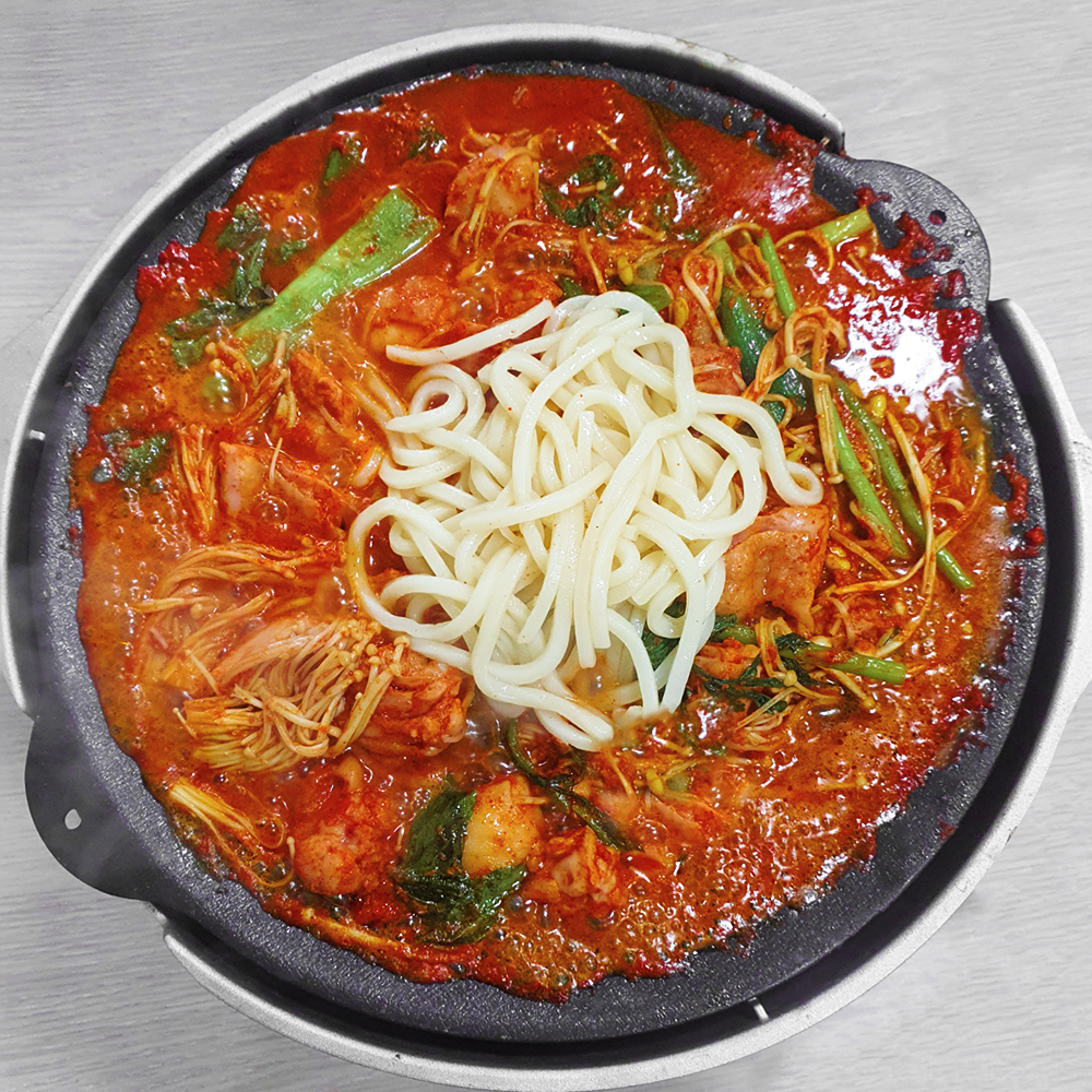 신선 전골 캠핑 밀키트 요리 물닭갈비 700g+700g - 상품 이미지