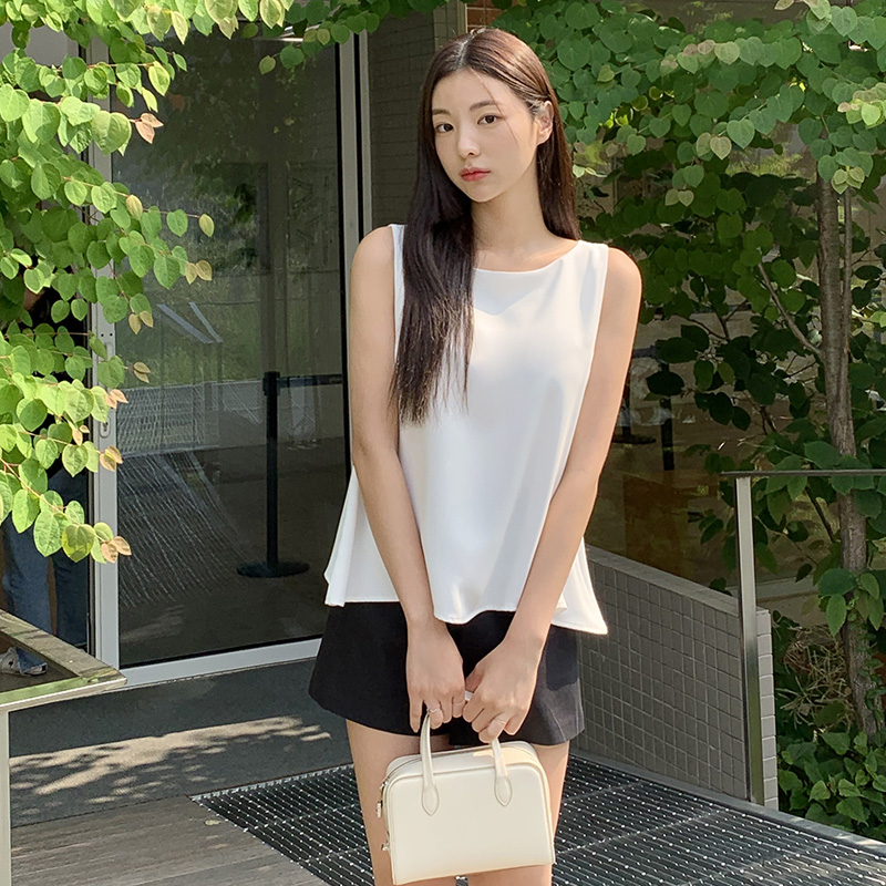 (국내제작)(부유방커버) 셀레나 입술넥 A라인 나시 블라우스 bs6028 이미지 2