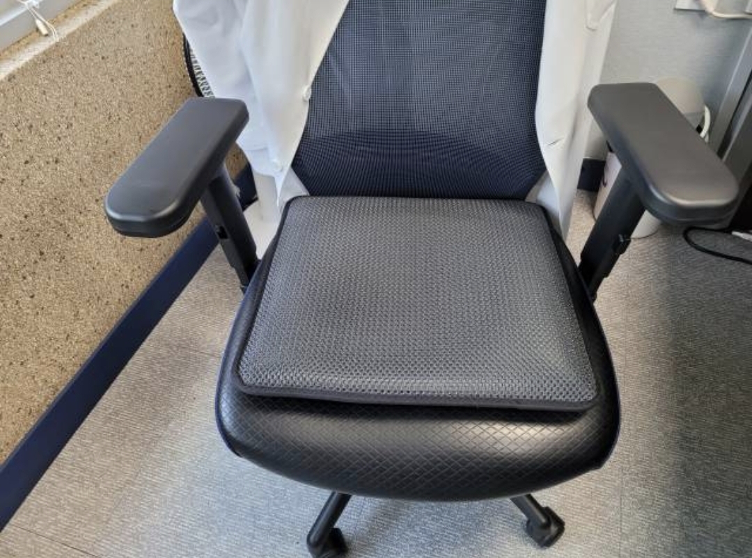 슬래빗 체중분산방석 허리디스크 기능성방석 골반 자세교정 꼬리뼈 치질