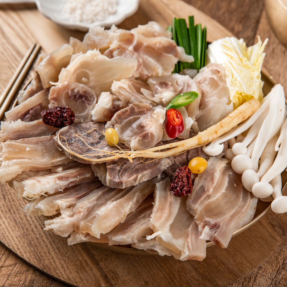 여주 우정옥 아롱사태 소고기수육 도가니 스지수육 1.7kg(4-5인분) 선물 상세 이미지 2