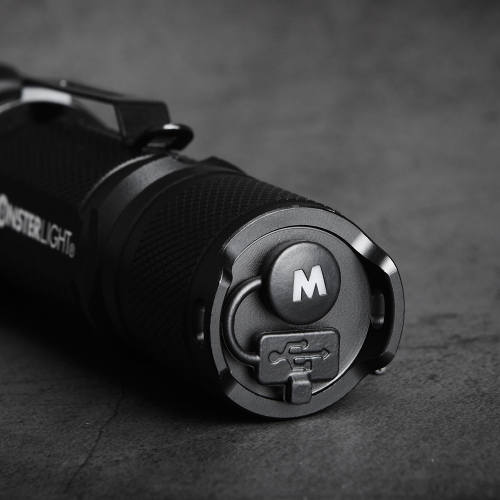 몬스터라이트 퀀텀 익스트림 충전식 LED 줌 후레쉬 라이트 손전등 해루질 써치 캠핑 랜턴