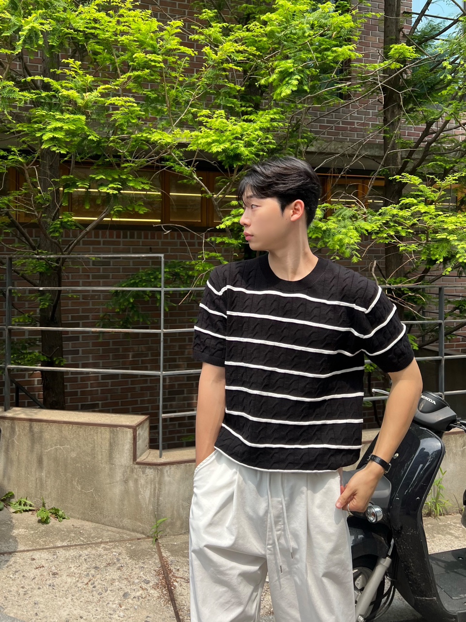 2DA1F256-E326-4575-A578-D8915CF41EE1