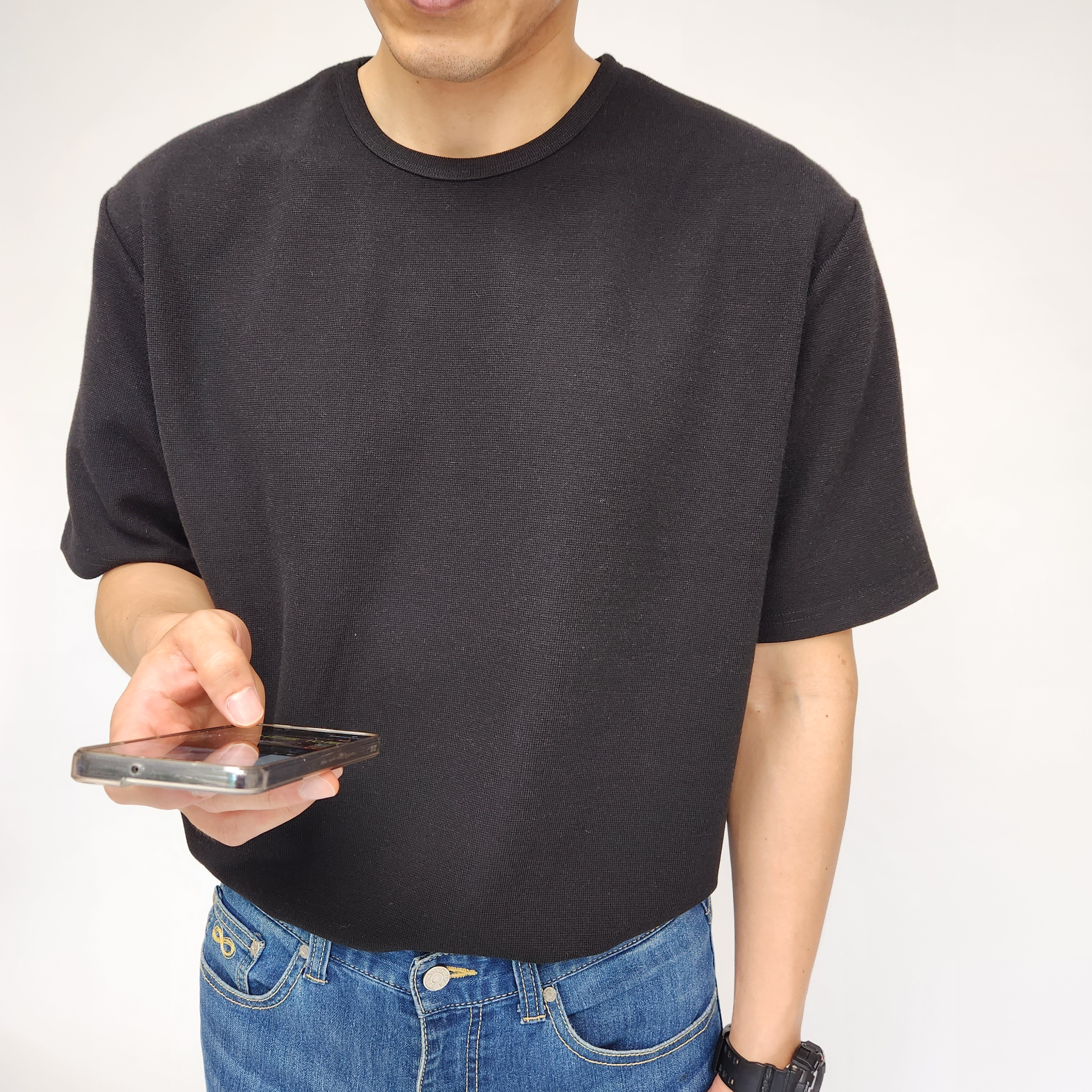 남자 정장 이너 반팔 티셔츠 긴팔 흰티 검정티 이미지 2