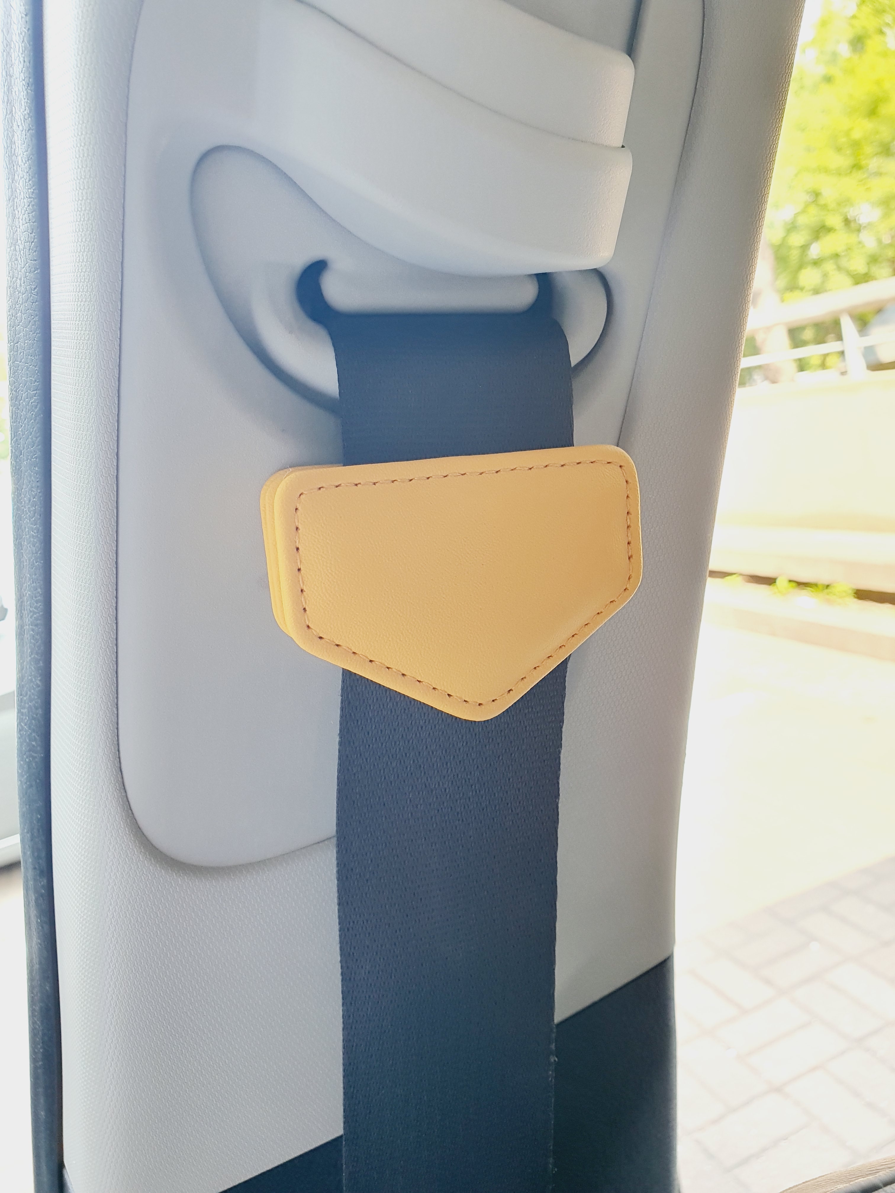 안전벨트 클립 스토퍼 임산부 안전벨트 락 고정 커버 오각형 타입 옐로우 1P