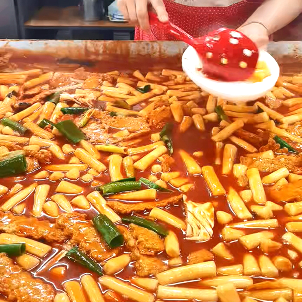 방촌시장원조떡볶이 대구명물 납작만두 밀키트 즉석 옛날 밀떡 국물 떡복이 - 상세 이미지 2
