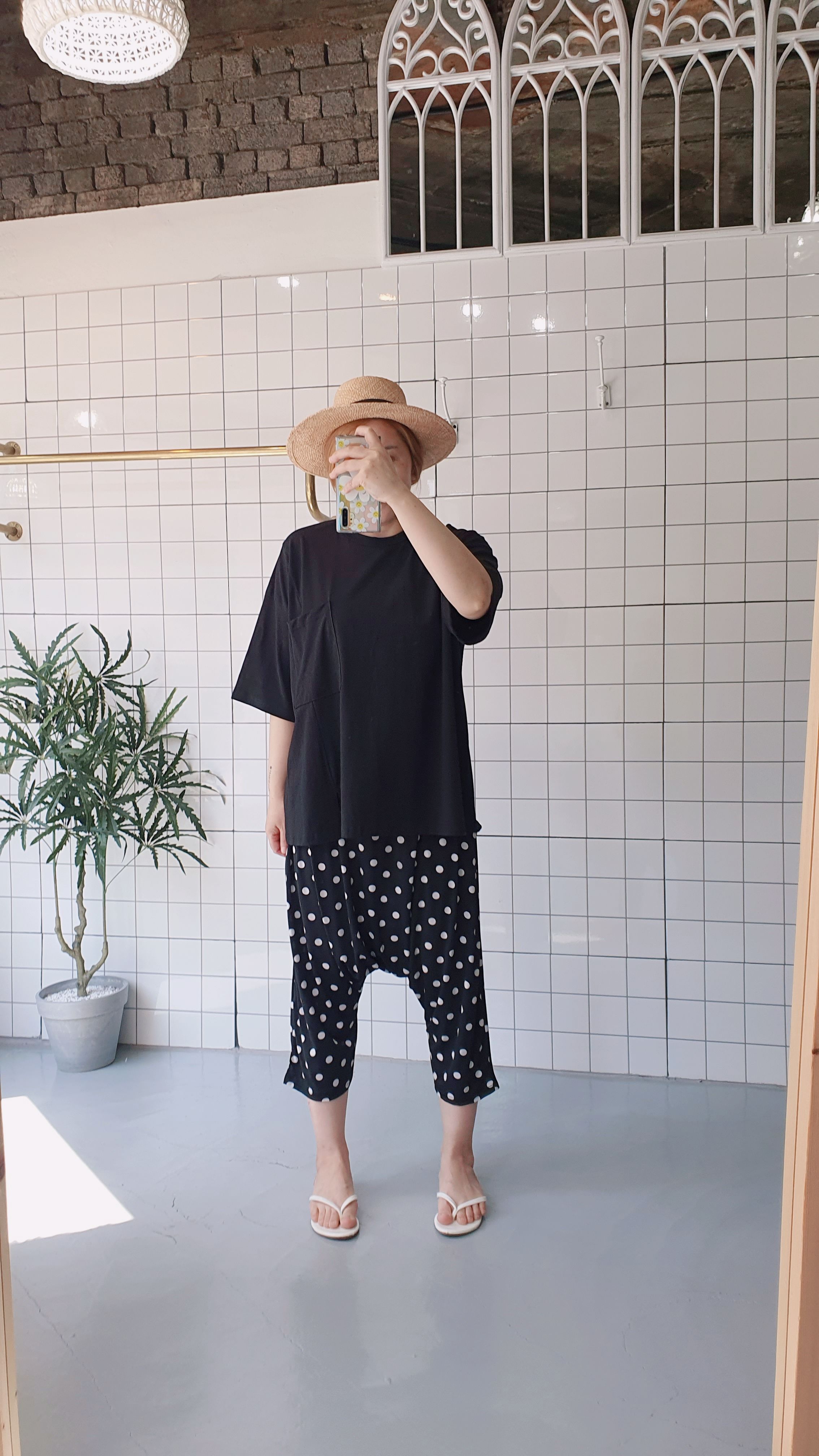 썸머룩 망고땡 냉장고 배기 반바지 - 상세 이미지 4