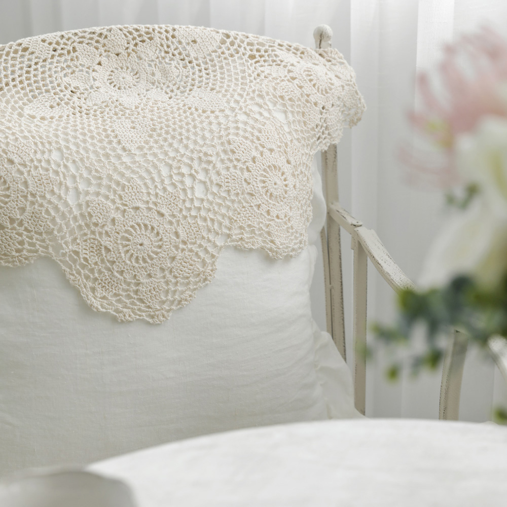 카일라 크로쉐 원형 손뜨개 테이블보 매트 55-60cm