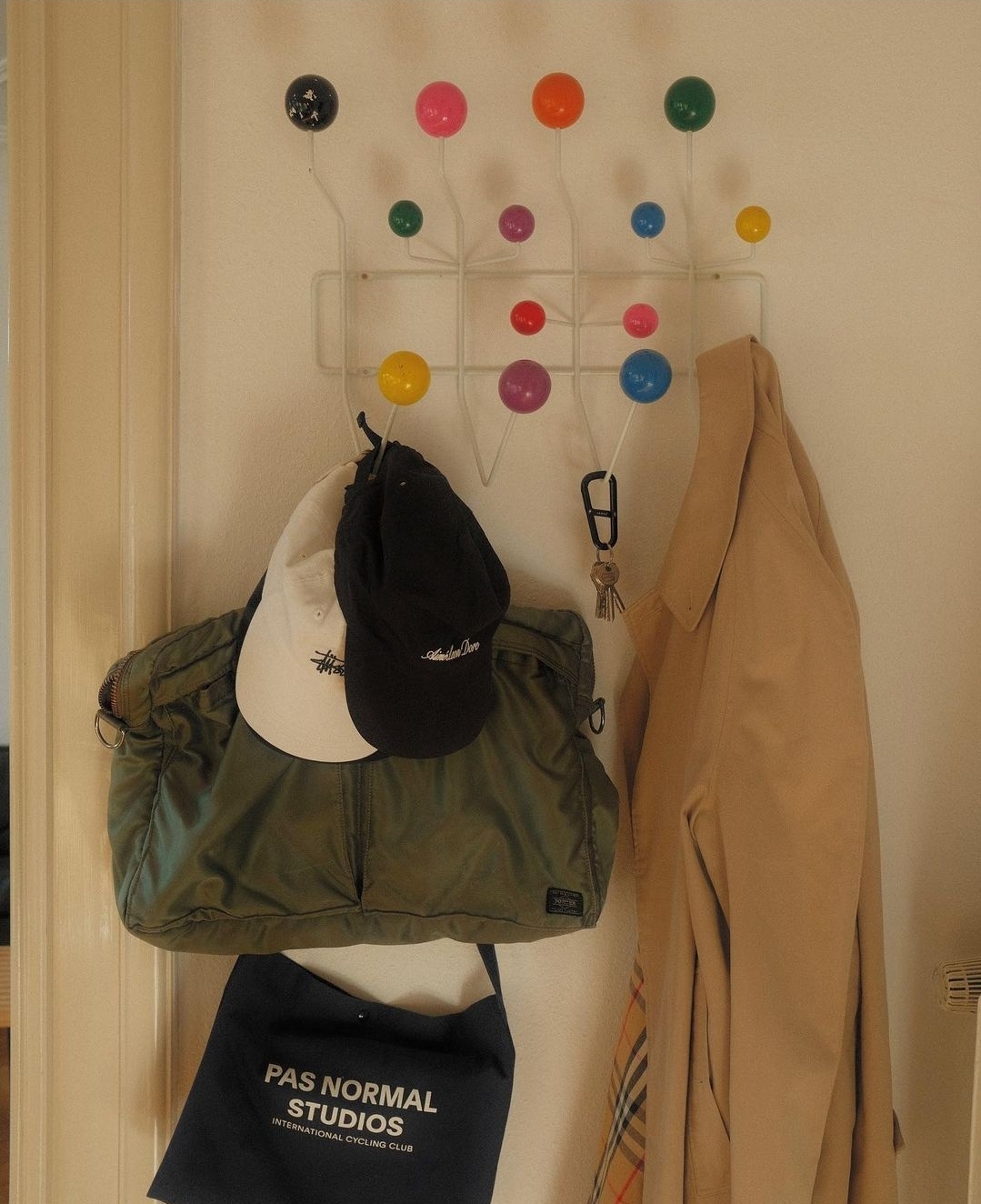 Hang It All  볼행거 옷걸이 북유럽 옷걸이 인테리어 옷걸이 벽행거 임스 허먼밀러